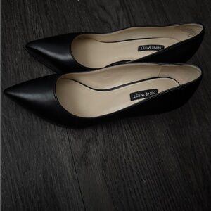 Nine West Black Pointed Flats